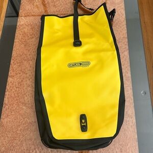 NEW - Ortlieb bike bag ( Waterproof) Classic 

Ortieb, Back-Roller Panniers Pair
